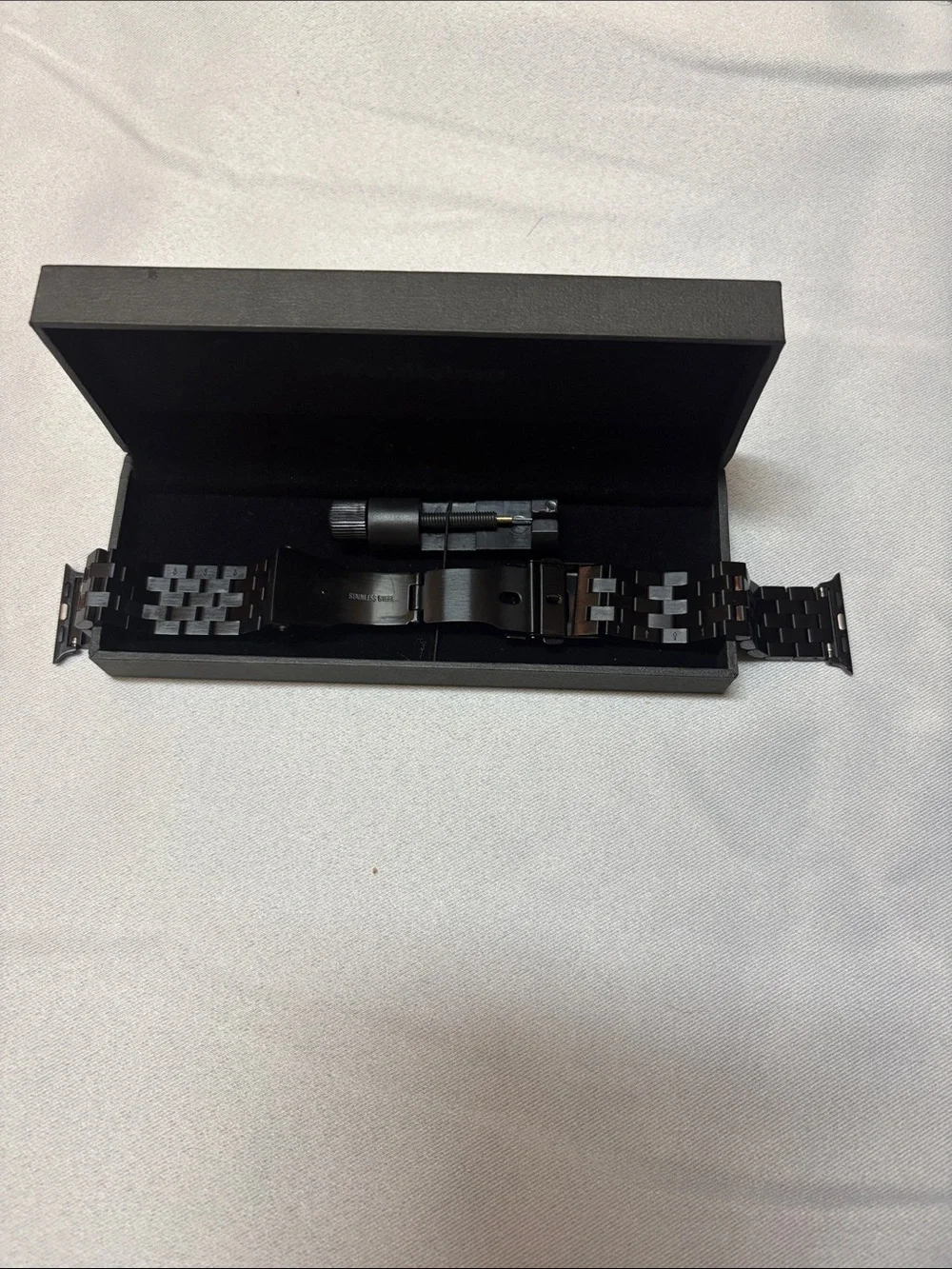 Bull strap Men’s Black Stainless Steel Smartwatch with Metal Link Band NWOT